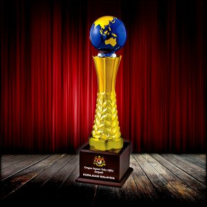 IFF 028 - Exclusive Gold Effect Trophy