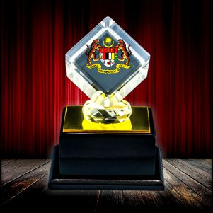 IHD 003 - Crystal Award