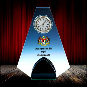 ICQ 024 - Memorable Crystal Clock Series