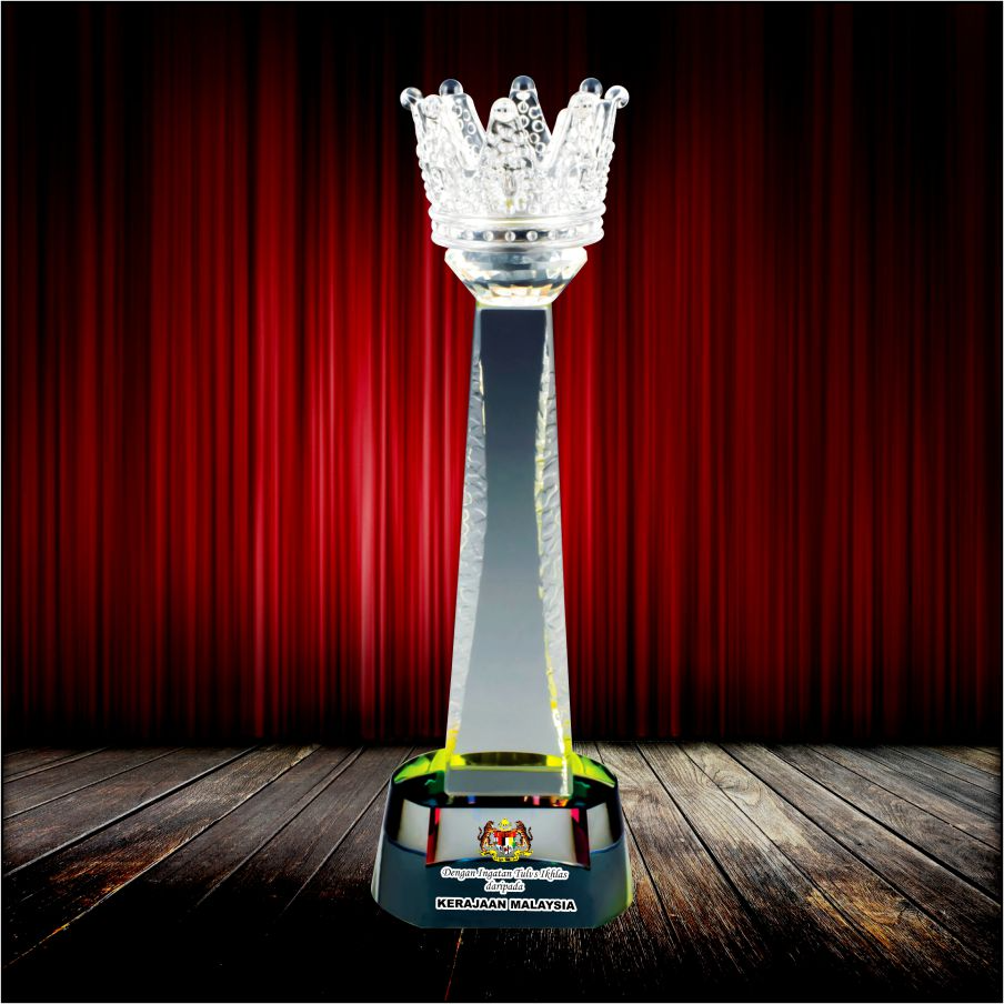 ICT 198 - Exclusive Crystal Trophy