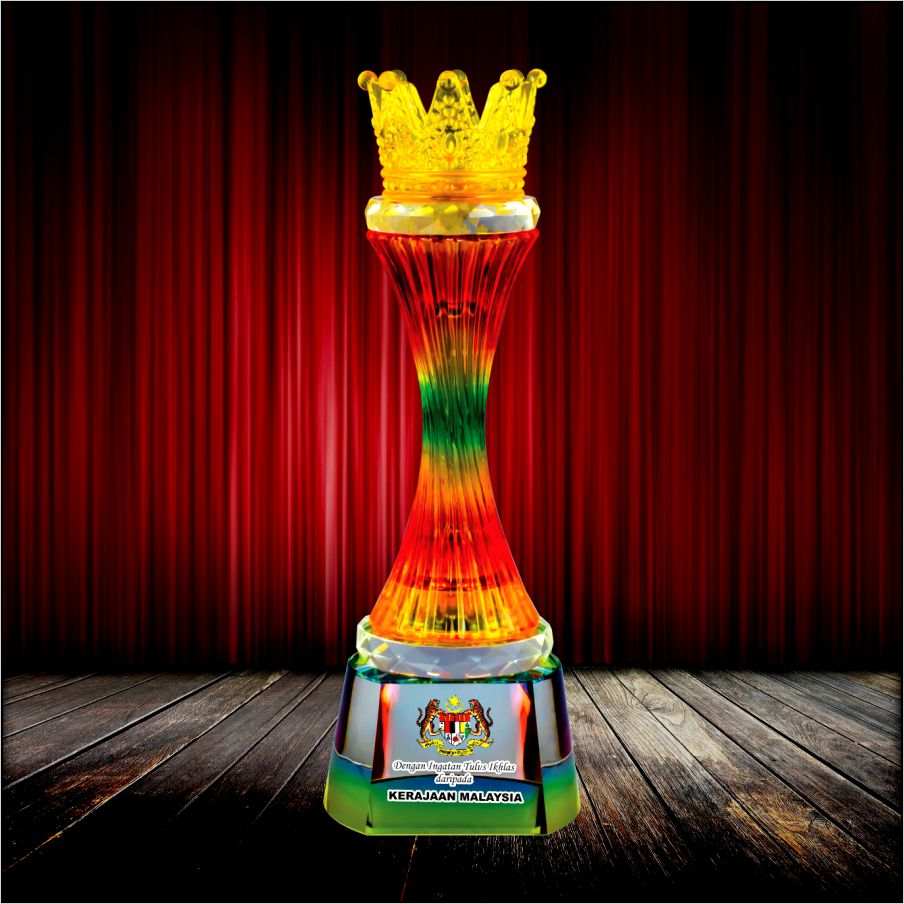 ICT 200 - Exclusive Crystal Trophy