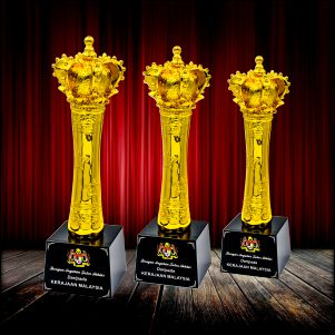 IFF 208 - Golden Crystal Trophy