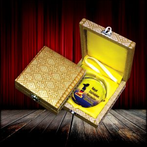 IWW 011 - Songket Medal Box with Crystal